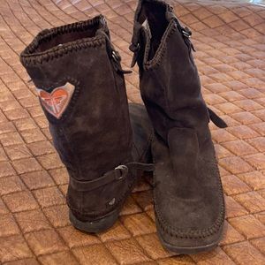 Roxy brown suede bootie